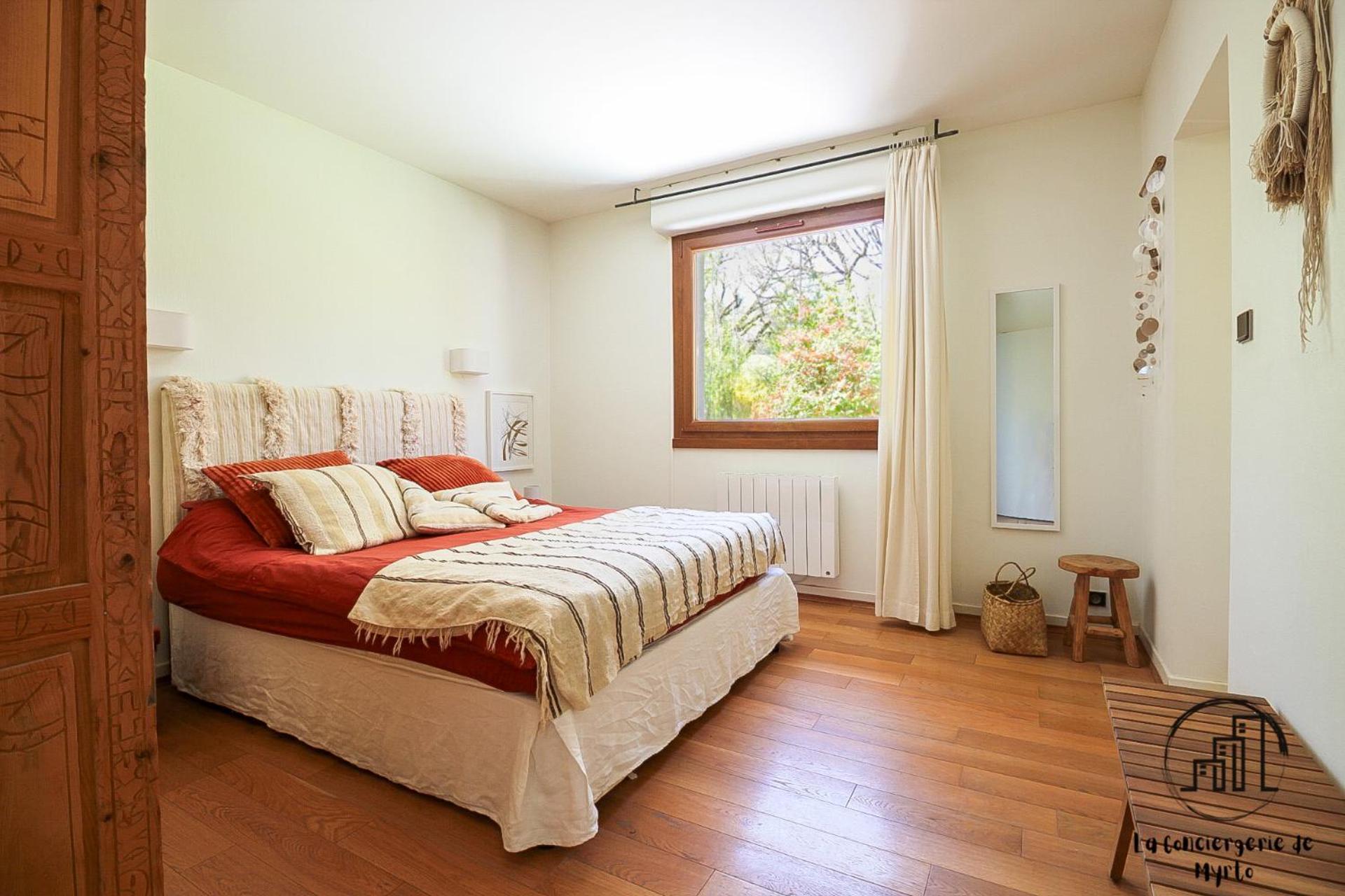 Green Oak Windows & Wood Villa