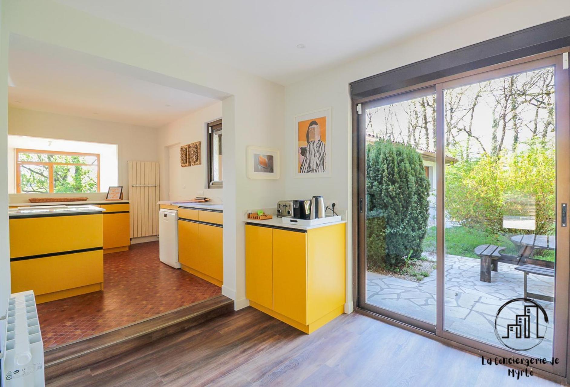 Green Oak Windows & Wood Villa *