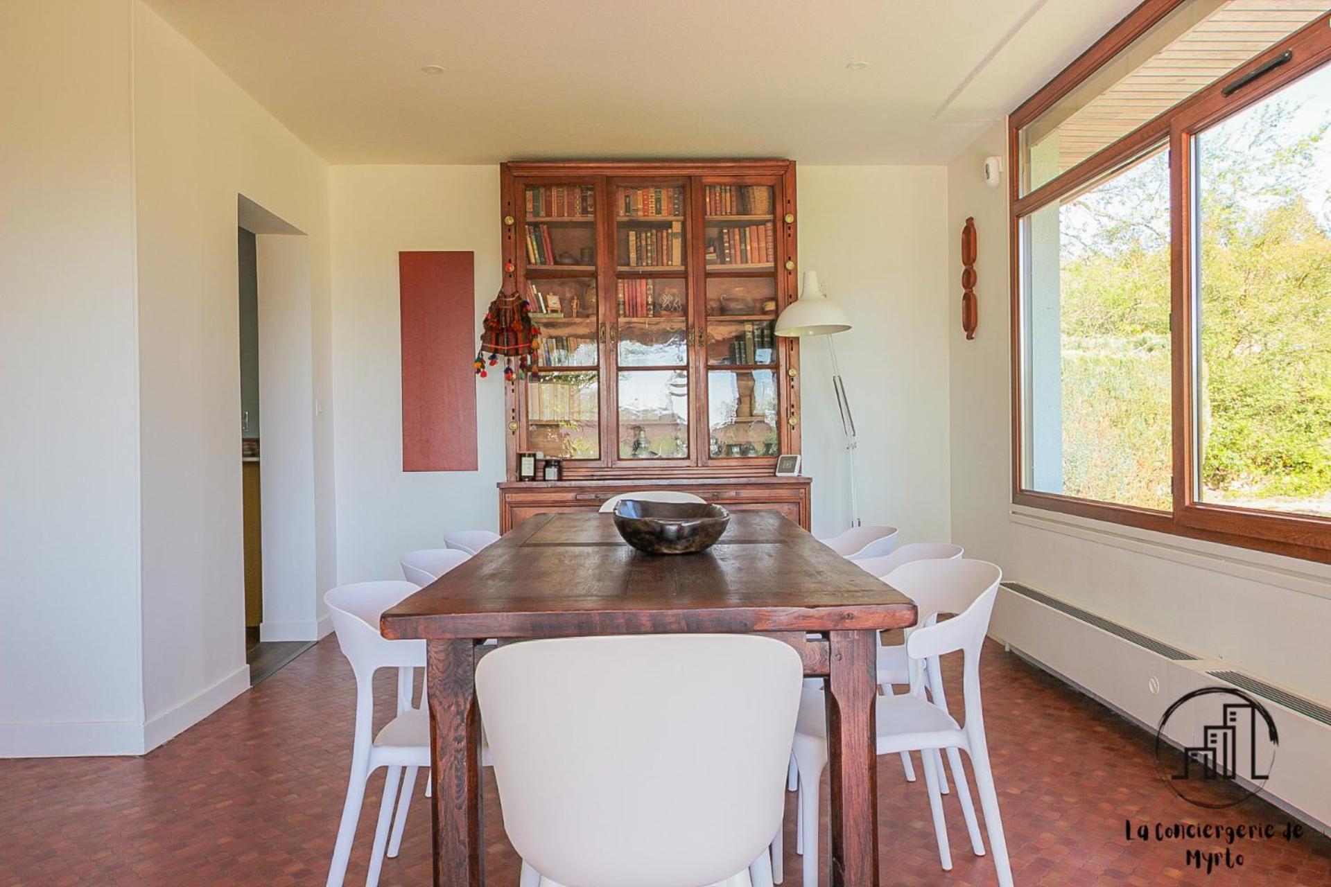 Villa Green Oak Windows & Wood Albi